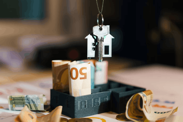 England Real House Prices Decline